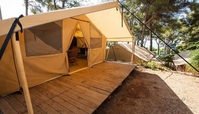 Luxe tenten en stacaravans van Homair