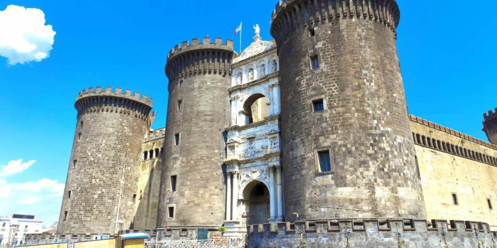 Castel Nuovo Italië