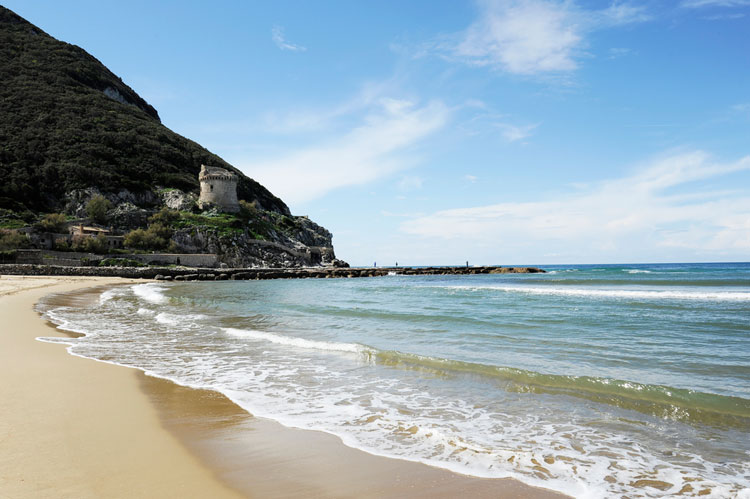 Spiaggia Di Sabaudia behoort bij mooiste stranden van Italië